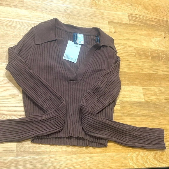 NWT H &M cropped top - Picture 2 of 6